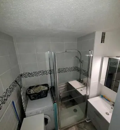 6p Rez-de-jardin Clim Acces Direct Apartment