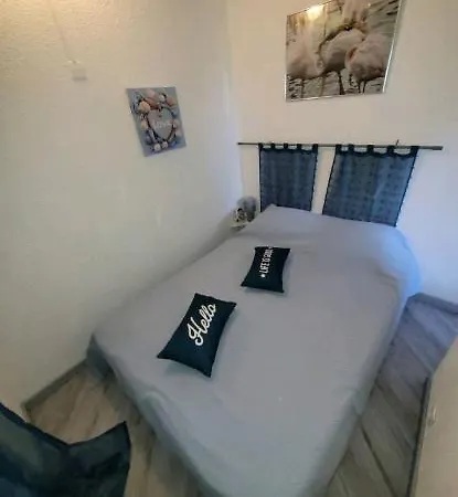 6p Rez-de-jardin Clim Acces Direct Apartmán *